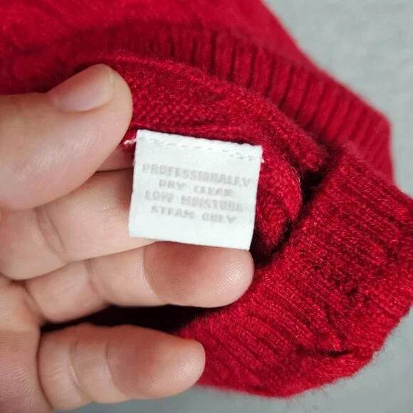 Charter Club Women’s Red Round Neck Short Sleeve Cashmere Sweater Sz S - Picture 6 of 6